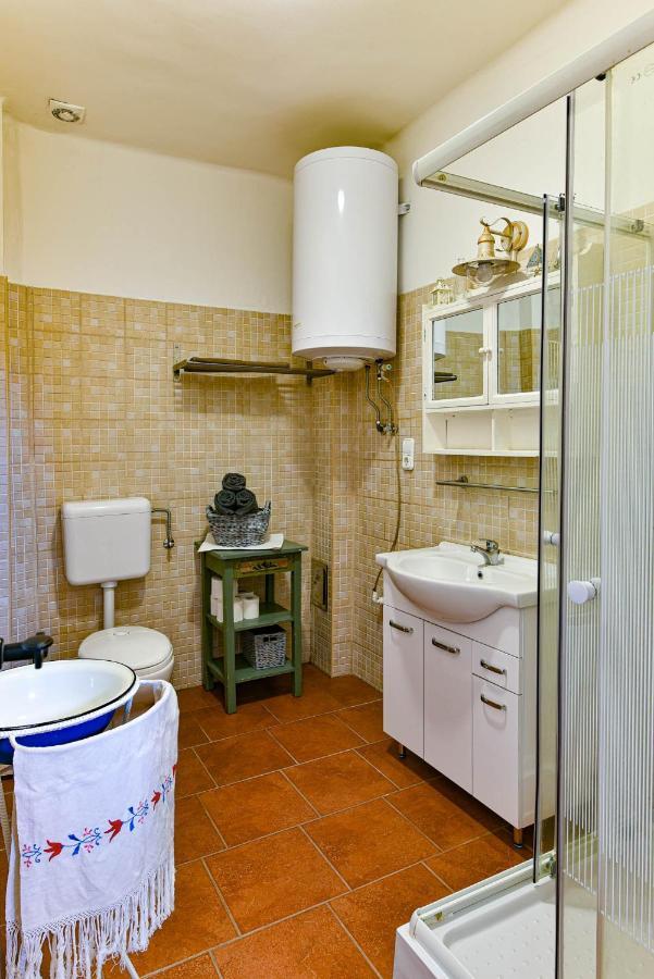 Halháza vendégház Sirok Exterior foto